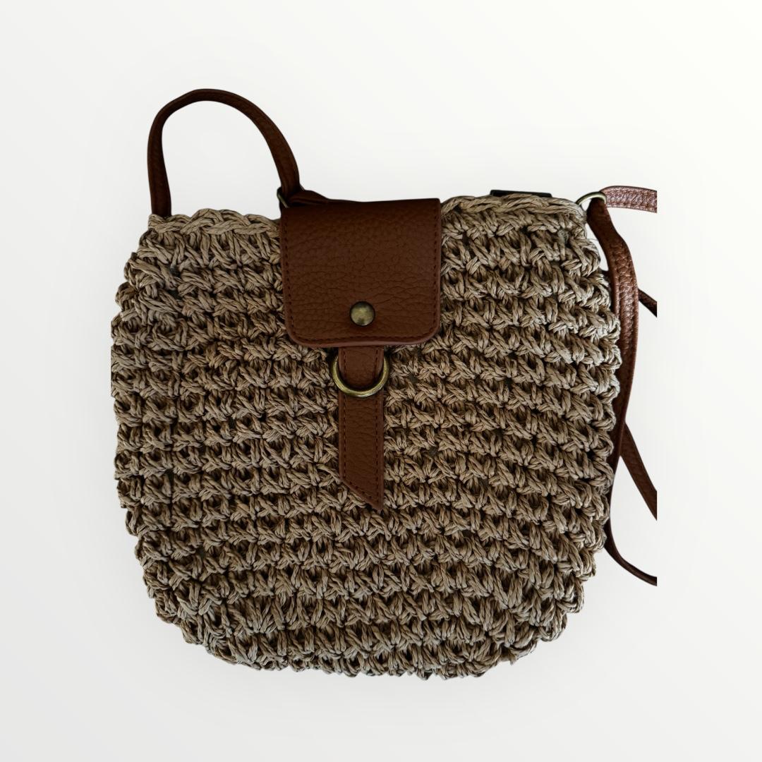 Bolso de paja con detalles sintéticos